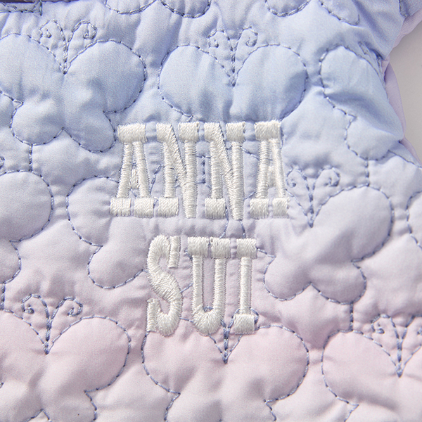 2024新商品 ANNA SUI（アナ スイ）バタフライ柄キルティンググラデベスト