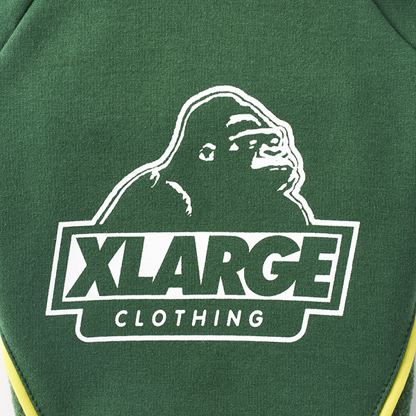 2024新商品 XLARGE（エクストララージ）OG切り替えフーディー